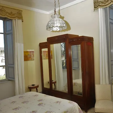 فندق مبيت وإفطار Gualterio 4*